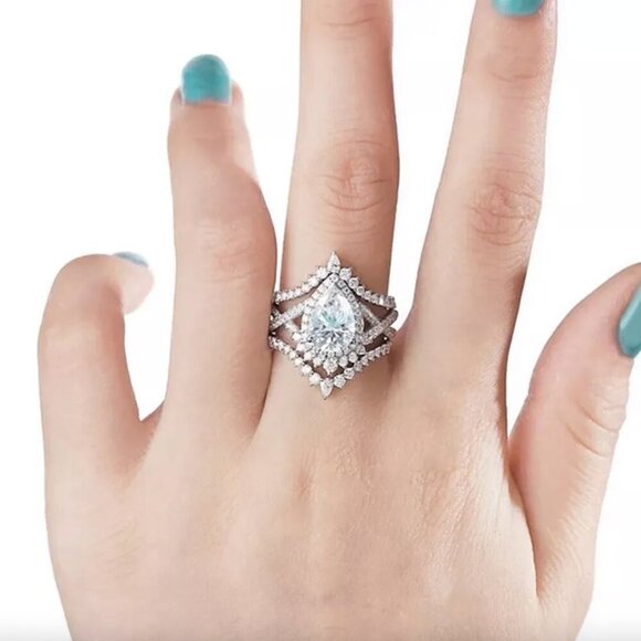 NEW 18k White Gold Diamond Ring Statement Ring - Picture 4 of 6